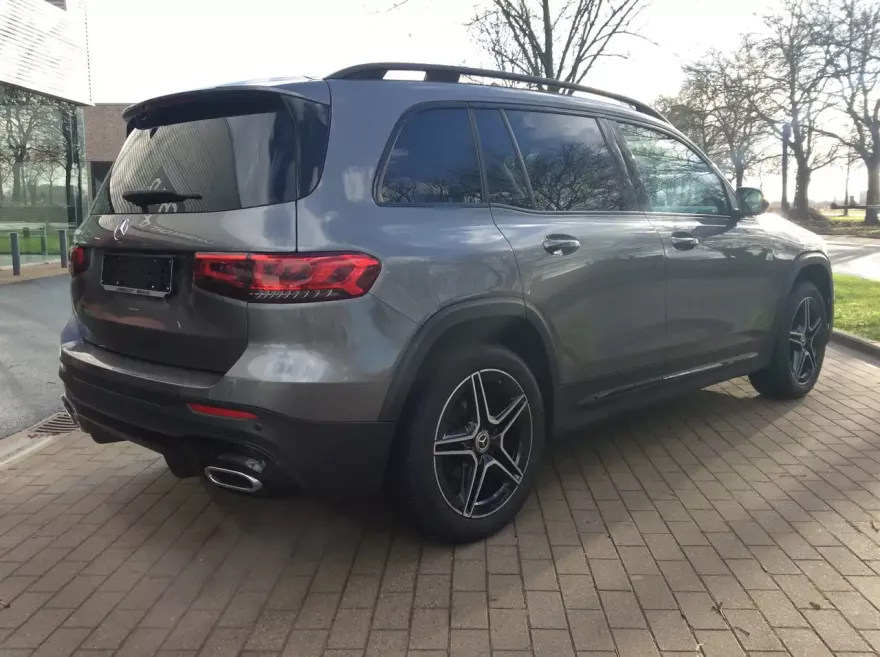 Mercedes-Benz GLB 200