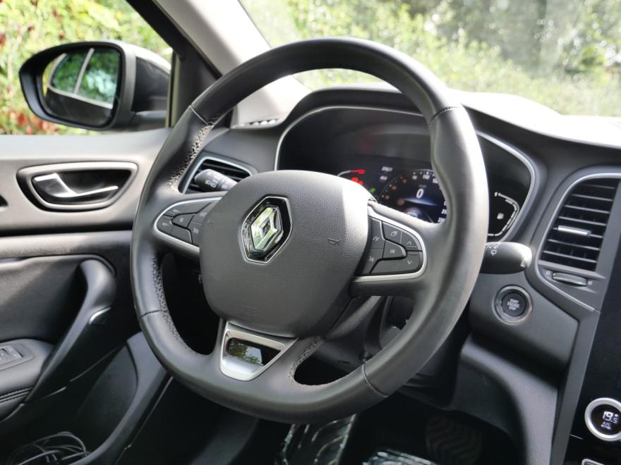 Wenst u een overname van uw huidige wagen ? Geen enkel probleem, wij geven u een eerlijke overnameprijs.
Bent u ook op zoek naar een autolening of -leasing ? Wij helpen u graag !
Bijkomende vragen ? Een afspraak of testrit ? Contacteer ons vrijblijvend!

Prijs is inclusief het afleverpakket (t.w.v. €199) : keuring, onderhoud uitgevoerd vóór levering & professionele opkuis.

maa tem vrij : 08u00-12u00 & 13u30-18u00  
zat : op afspraak 
tel : 00 32 (0)56 50 99 84    -   gsm :  00 32 (0)468 51 35 59
info@garagepalermo.be