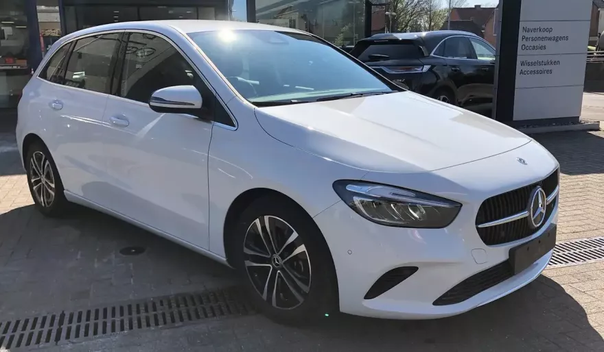 Mercedes-Benz B 200