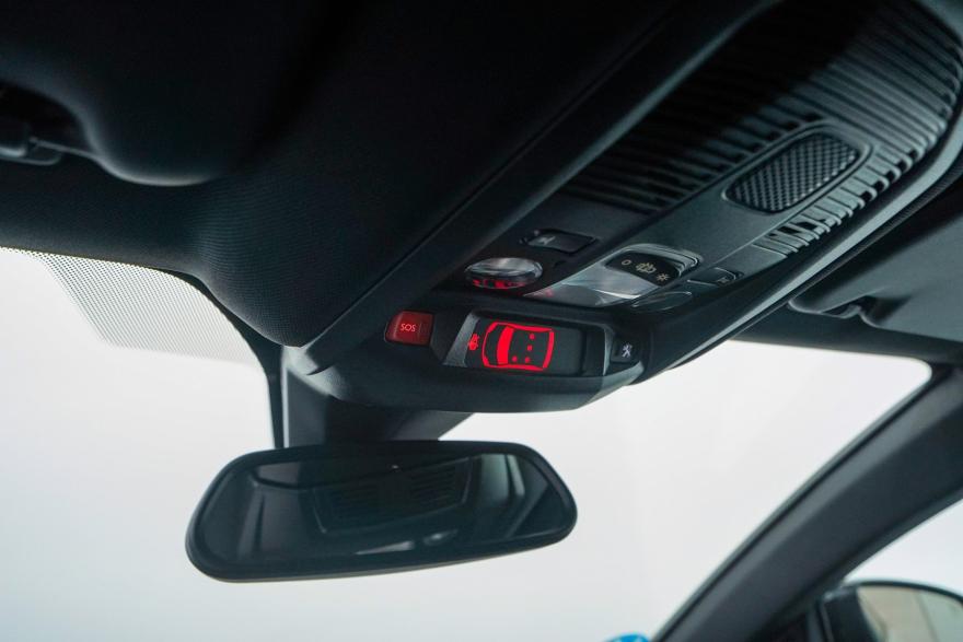 Peugeot 3008 PHEV hybrid 225 e-eat8 allure pack 180 AT