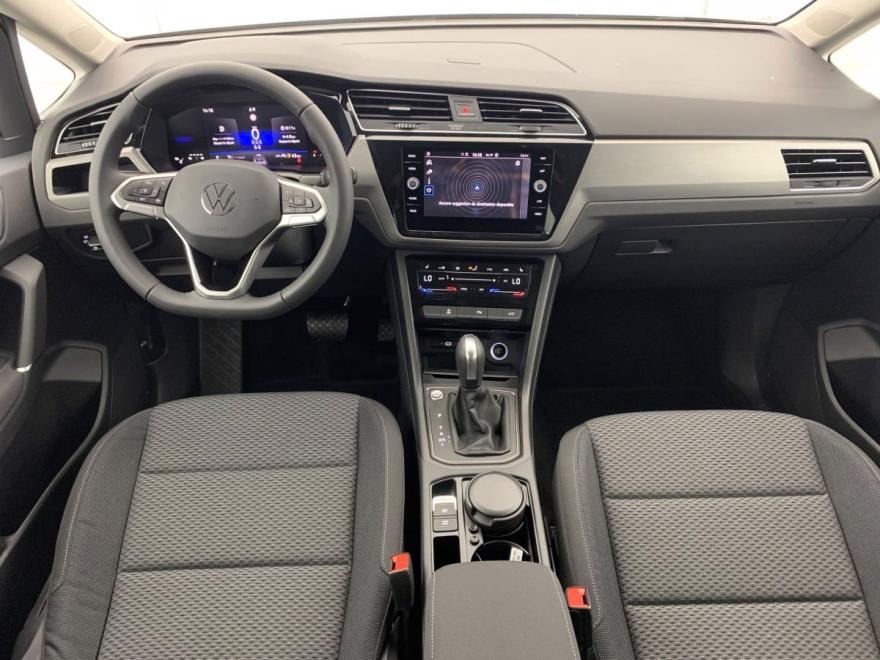 Volkswagen Touran edition 150 AT