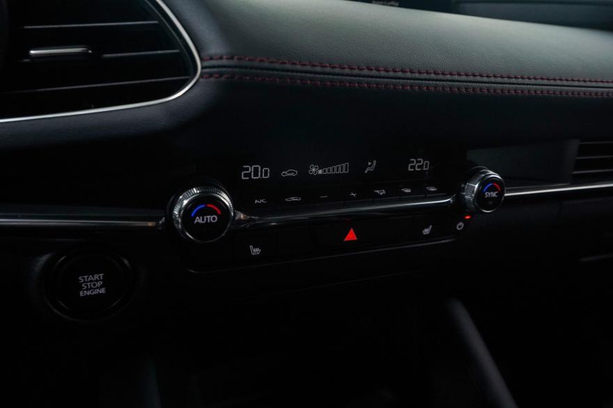 Mazda 3 Hatchback 3 hatchback 2.0i e-skyactiv-x homura 186 AT
