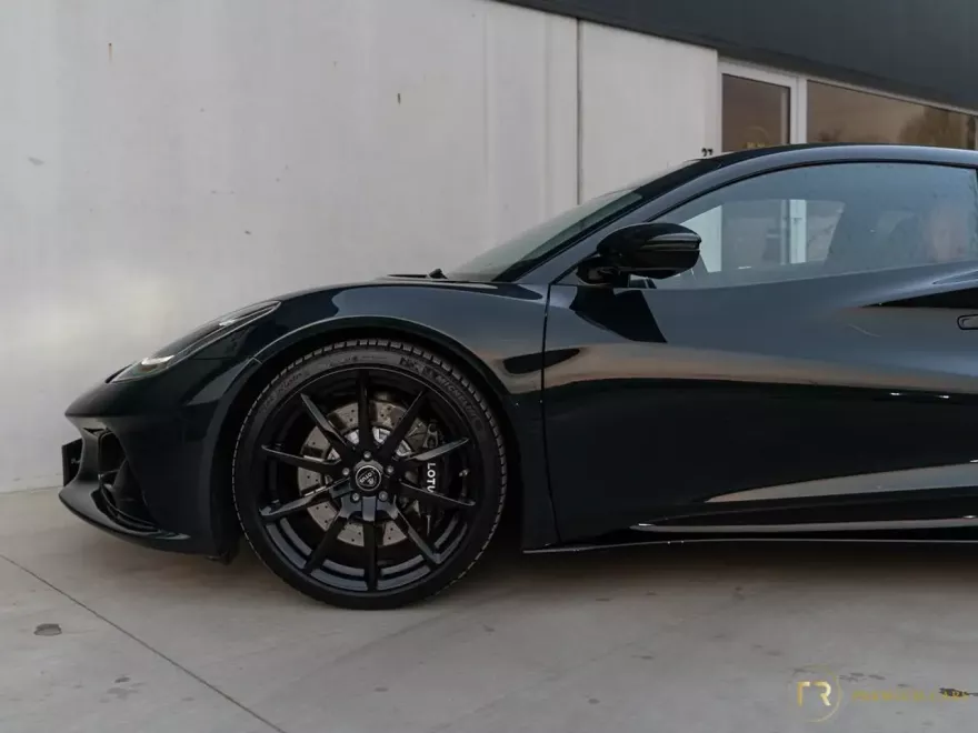 Lotus Emira