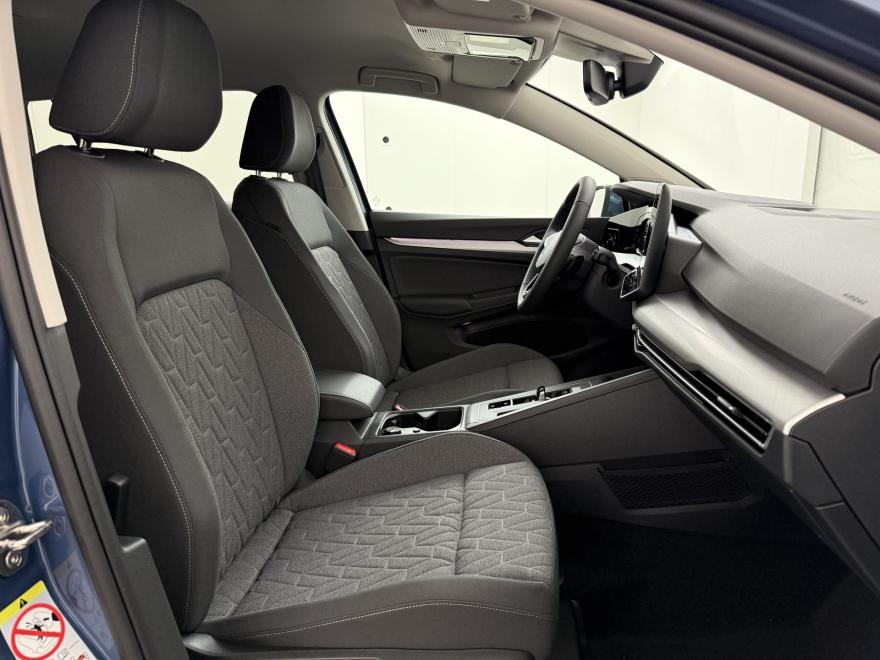 Volkswagen Golf VIII Variant 1.5 etsi life 116 AT