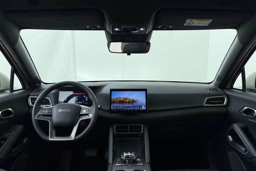 BYD E-Atto 2 45.1 kwh Active 177 AT Pano Roof