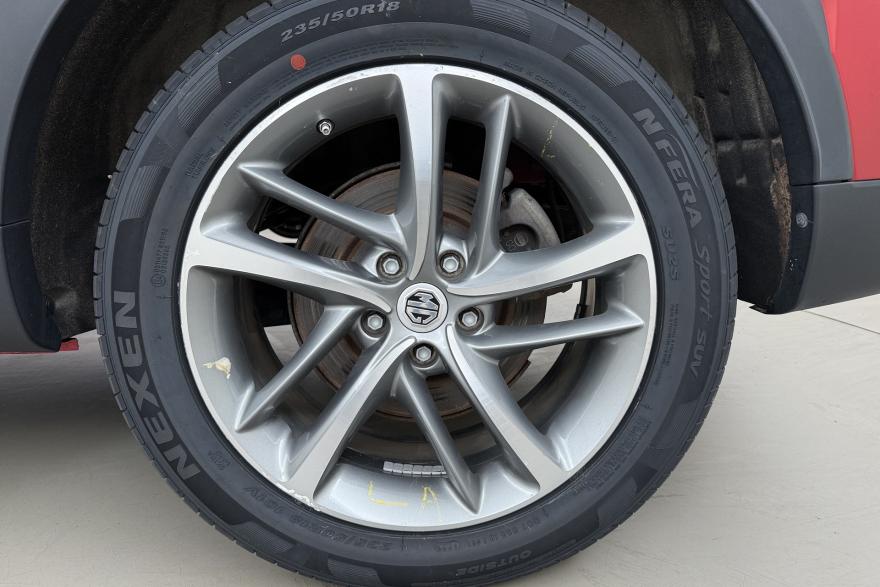 MG HS 1.5 t-gdi Luxury 162