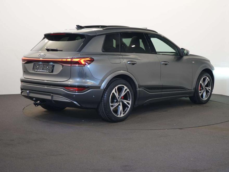 Audi Q6