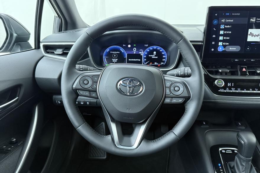 Toyota Corolla SW Hybrid (HEV) 1.8 dynamic e-cvt gpf 140 AT