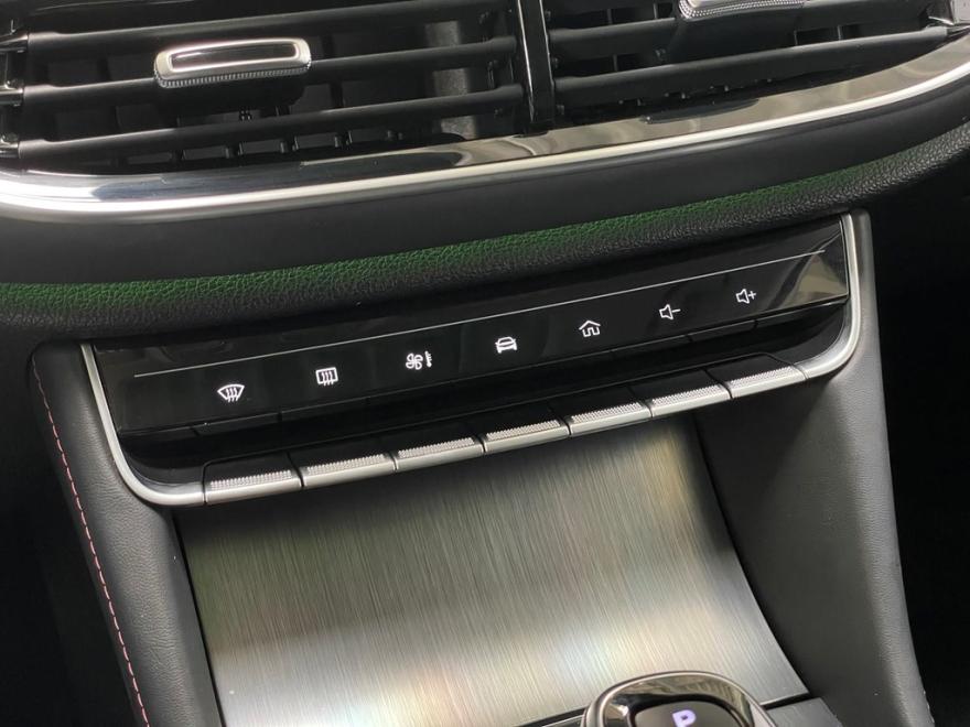 Alle DECAIGNY SELECTED CARS & VANS worden op 110 punten gecontroleerd - Minimum 1 jaar garantie  – Europese wagen - Uitgebreide testrit mogelijk om onze kwaliteit te ervaren. Onze hoog opgeleide medewerkers garanderen U kwaliteit en perfecte service.
Bezoek onze website : https://www.decaigny.be  en vind uw droomwagen!
Flexlease : Alles omvattend leaseprogramma voor bedrijf en particulier. Bezoek onze website :  https://www.flexlease.rent .
Cash Your Car : Wij doen overnames van alle wagens, ongeacht leeftijd of merk. Bezoek onze website : https://www.cashyourcar.be.
Decaigny Care : Tot 10 jaar garantie a.d.h.v. een op maat gemaakt onderhoudscontract.
Neem vrijblijvend contact op met onze dienst verkoop.
Bedankt voor uw interesse in onze diensten. Familie Decaigny en het ganse team.
Prijs exclusief kit voor ingebruikname (onderhoud, duplicaat nummerplaat, jaar Europese bijstand, poetsbeurt binnen en buiten, keuring voor verkoop) van €240 incl. BTW.
 
 Toutes DECAIGNY SELECTED CARS & VANS sont contrôlées sur 110points – Garantie minimum de 1 an – Voiture européenne – Possibilité d’essais approfondis afin d’aprrécier notre qualité. Notre personnel hautement qualifié vous garantit un parfait service de qualité.
Visitez notre site: https://www.decaigny.be et trouvez la voiture de vos rêves!
Flexlease : programme de lease complet pour les entreprises et les particuliers. Visitez notre site: https://www.flexlease.rent.
Cash Your Car : nous procédons à l'acquisition de toutes les voitures, quel que soit leur âge ou leur marque. Visitez notre site:https://www.cashyourcar.be.
Decaigny Care: Jusqu'à 10 ans de garantie basée sur un contrat de maintenance sur mesure.
N'hésitez pas à contacter notre service commercial.
Merci de votre intérêt pour nos services. La famille Decaigny et toute l'équipe.
Prix hors kit de mise en service (entretien, duplicate de plaque d'immatriculation, 12 mois d'assistance européenne, nettoyage intérieur et extérieur, contrôle technique de vente) de 240 € TTC.