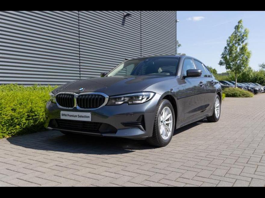 U kan de concessie telefonisch bereiken op het nummer 03/645 22 90.<br>

Wenst u een videorondleiding van de wagen of wenst u snel een vraag te stellen via een kort bericht via Whatsapp?<br>

Dan is dit perfect mogelijk door ons via Whatsapp te contacteren op het nummer 03/645 22 90.<br>