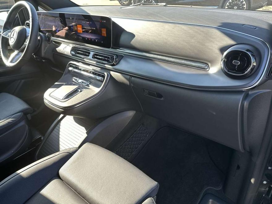 Mercedes-Benz EQV 300