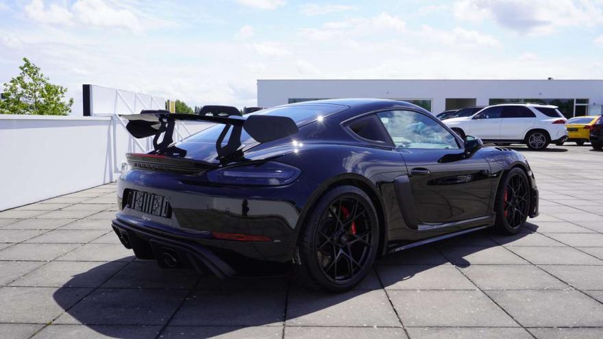 Porsche 718