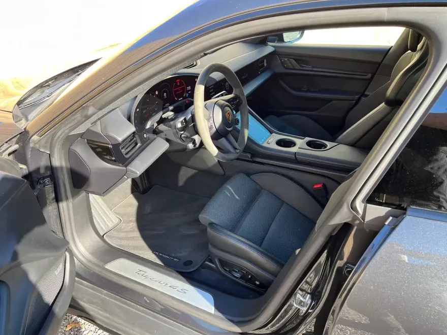 Porsche Taycan