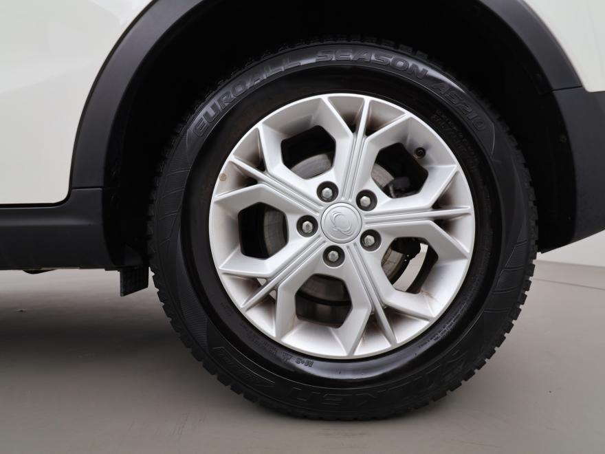 Ssangyong Tivoli t-gdi quartz 163 AT