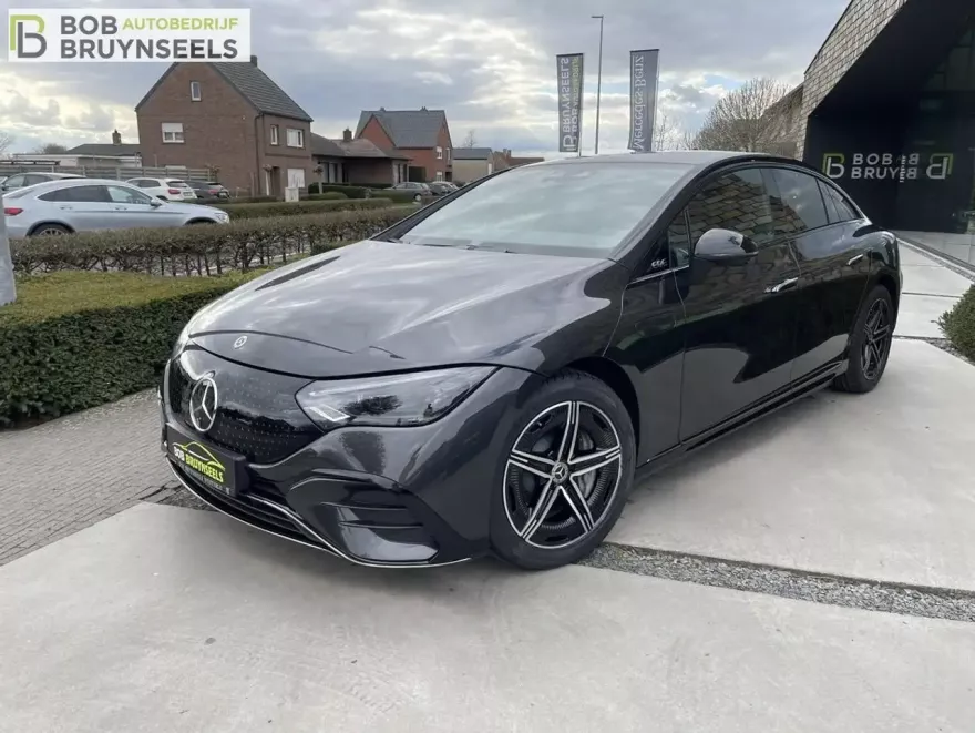 Mercedes-Benz EQE 300