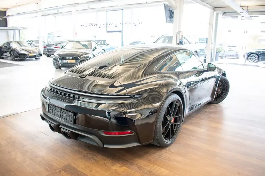 Porsche 992