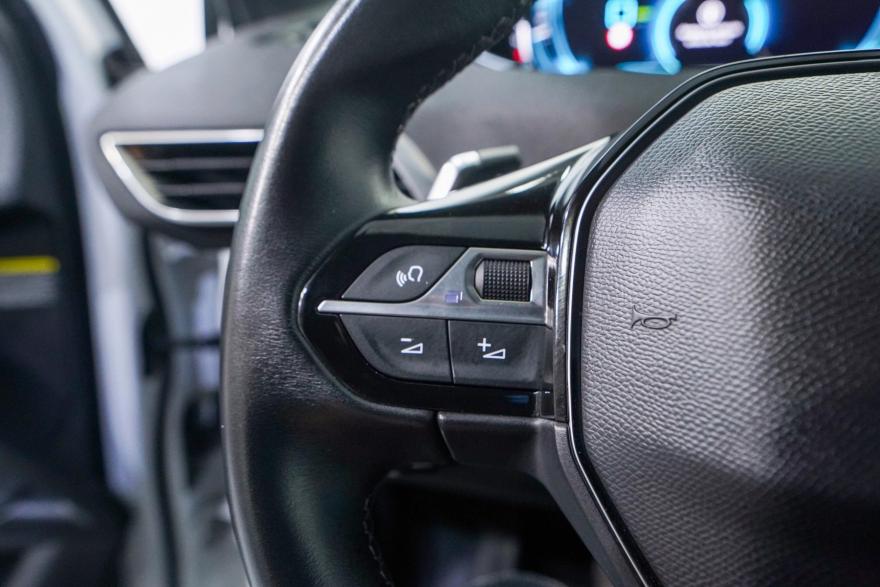 Peugeot 3008 PHEV hybrid 225 e-eat8 allure pack 180 AT