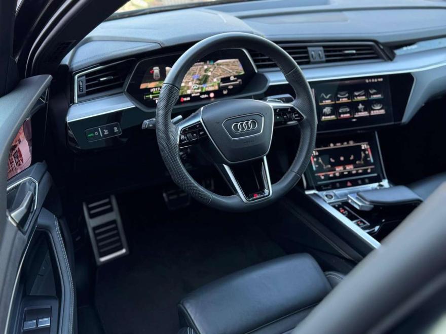 Audi Q8 e-tron