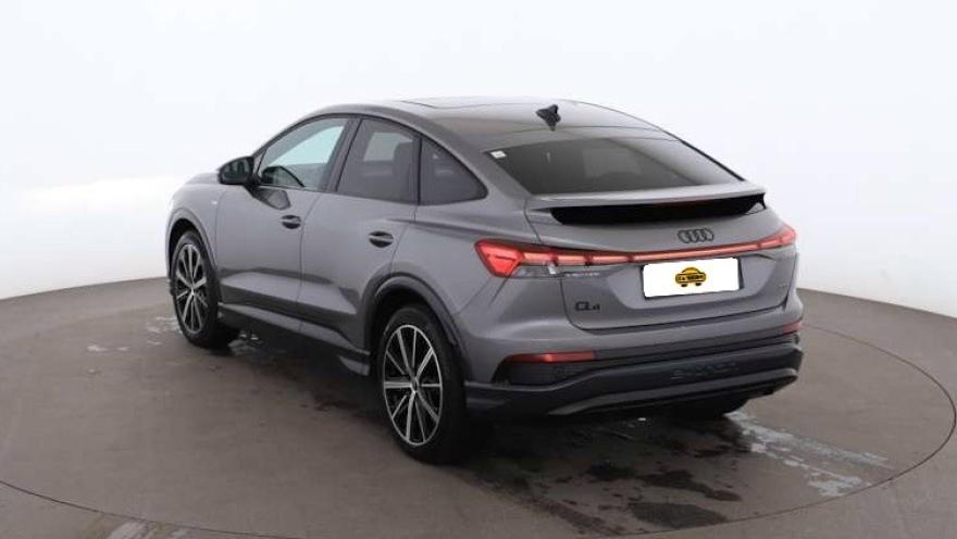 Audi Q4 Sportback E-tron s line 340 AT