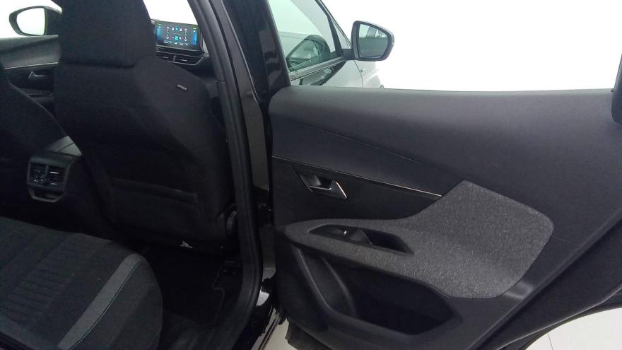 Peugeot 3008 active pack 180 AT