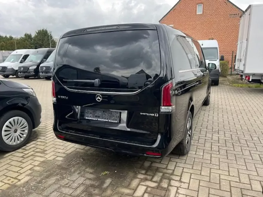 Mercedes-Benz V 250