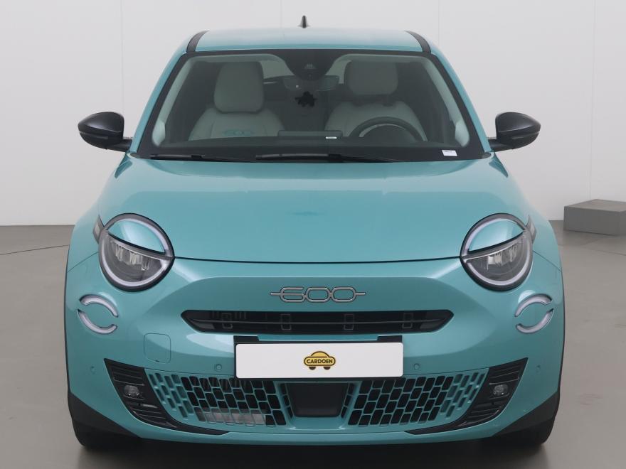 Fiat 600 1.2 hybrid la prima 136 AT