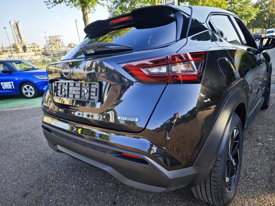 NISSAN JUKE 1.6TGDI FULL HYBRIDE, 19.457 KM! PRIJS INCLUSIEF BTW, METAALKLEUR, KEURING, ONDERHOUD,...
Financiering mogelijk. LET OP, GELD LENEN KOST OOK GELD.

OPTIES
- ANDROID/APPLE CARPLAY
- CAMERA ACHTER
- NOODREM ASSISTENT
- DODE HOEKSENSOREN
- RIJBAAN BEGELEIDING
- NOODOPROEP SYSTEEM
-...

NU: € 23.990 (INCL.BTW)

12 MAANDEN GARANTIE
12 MAANDEN VAB ASSISTANCE

vvauto.com
Wij zijn niet verantwoordelijk voor eventuele fouten in de advertenties. Details van de wagens zijn altijd ter inzage bij V.V.-Auto