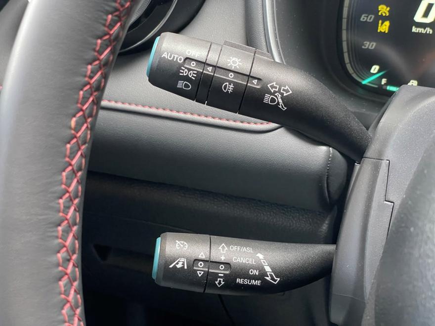 Alle DECAIGNY SELECTED CARS & VANS worden op 110 punten gecontroleerd - Minimum 1 jaar garantie  – Europese wagen - Uitgebreide testrit mogelijk om onze kwaliteit te ervaren. Onze hoog opgeleide medewerkers garanderen U kwaliteit en perfecte service.
Bezoek onze website : https://www.decaigny.be  en vind uw droomwagen!
Flexlease : Alles omvattend leaseprogramma voor bedrijf en particulier. Bezoek onze website :  https://www.flexlease.rent .
Cash Your Car : Wij doen overnames van alle wagens, ongeacht leeftijd of merk. Bezoek onze website : https://www.cashyourcar.be.
Decaigny Care : Tot 10 jaar garantie a.d.h.v. een op maat gemaakt onderhoudscontract.
Neem vrijblijvend contact op met onze dienst verkoop.
Bedankt voor uw interesse in onze diensten. Familie Decaigny en het ganse team.
Prijs exclusief kit voor ingebruikname (onderhoud, duplicaat nummerplaat, jaar Europese bijstand, poetsbeurt binnen en buiten, keuring voor verkoop) van €240 incl. BTW.
 
 Toutes DECAIGNY SELECTED CARS & VANS sont contrôlées sur 110points – Garantie minimum de 1 an – Voiture européenne – Possibilité d’essais approfondis afin d’aprrécier notre qualité. Notre personnel hautement qualifié vous garantit un parfait service de qualité.
Visitez notre site: https://www.decaigny.be et trouvez la voiture de vos rêves!
Flexlease : programme de lease complet pour les entreprises et les particuliers. Visitez notre site: https://www.flexlease.rent.
Cash Your Car : nous procédons à l'acquisition de toutes les voitures, quel que soit leur âge ou leur marque. Visitez notre site:https://www.cashyourcar.be.
Decaigny Care: Jusqu'à 10 ans de garantie basée sur un contrat de maintenance sur mesure.
N'hésitez pas à contacter notre service commercial.
Merci de votre intérêt pour nos services. La famille Decaigny et toute l'équipe.
Prix hors kit de mise en service (entretien, duplicate de plaque d'immatriculation, 12 mois d'assistance européenne, nettoyage intérieur et extérieur, contrôle technique de vente) de 240 € TTC.