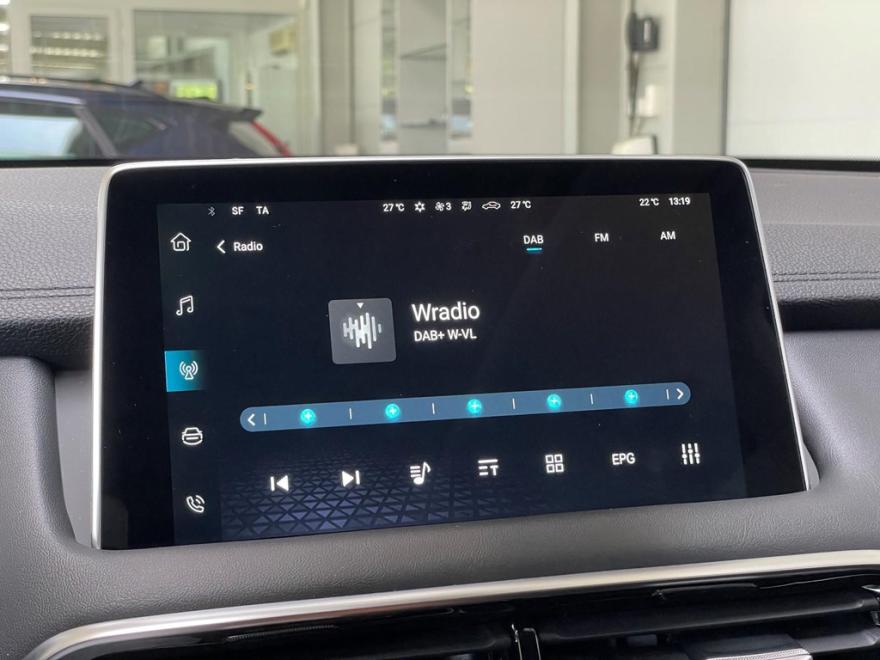 Alle DECAIGNY SELECTED CARS & VANS worden op 110 punten gecontroleerd - Minimum 1 jaar garantie  – Europese wagen - Uitgebreide testrit mogelijk om onze kwaliteit te ervaren. Onze hoog opgeleide medewerkers garanderen U kwaliteit en perfecte service.
Bezoek onze website : https://www.decaigny.be  en vind uw droomwagen!
Flexlease : Alles omvattend leaseprogramma voor bedrijf en particulier. Bezoek onze website :  https://www.flexlease.rent .
Cash Your Car : Wij doen overnames van alle wagens, ongeacht leeftijd of merk. Bezoek onze website : https://www.cashyourcar.be.
Decaigny Care : Tot 10 jaar garantie a.d.h.v. een op maat gemaakt onderhoudscontract.
Neem vrijblijvend contact op met onze dienst verkoop.
Bedankt voor uw interesse in onze diensten. Familie Decaigny en het ganse team.
Prijs exclusief kit voor ingebruikname (onderhoud, duplicaat nummerplaat, jaar Europese bijstand, poetsbeurt binnen en buiten, keuring voor verkoop) van €240 incl. BTW.
 
 Toutes DECAIGNY SELECTED CARS & VANS sont contrôlées sur 110points – Garantie minimum de 1 an – Voiture européenne – Possibilité d’essais approfondis afin d’aprrécier notre qualité. Notre personnel hautement qualifié vous garantit un parfait service de qualité.
Visitez notre site: https://www.decaigny.be et trouvez la voiture de vos rêves!
Flexlease : programme de lease complet pour les entreprises et les particuliers. Visitez notre site: https://www.flexlease.rent.
Cash Your Car : nous procédons à l'acquisition de toutes les voitures, quel que soit leur âge ou leur marque. Visitez notre site:https://www.cashyourcar.be.
Decaigny Care: Jusqu'à 10 ans de garantie basée sur un contrat de maintenance sur mesure.
N'hésitez pas à contacter notre service commercial.
Merci de votre intérêt pour nos services. La famille Decaigny et toute l'équipe.
Prix hors kit de mise en service (entretien, duplicate de plaque d'immatriculation, 12 mois d'assistance européenne, nettoyage intérieur et extérieur, contrôle technique de vente) de 240 € TTC.