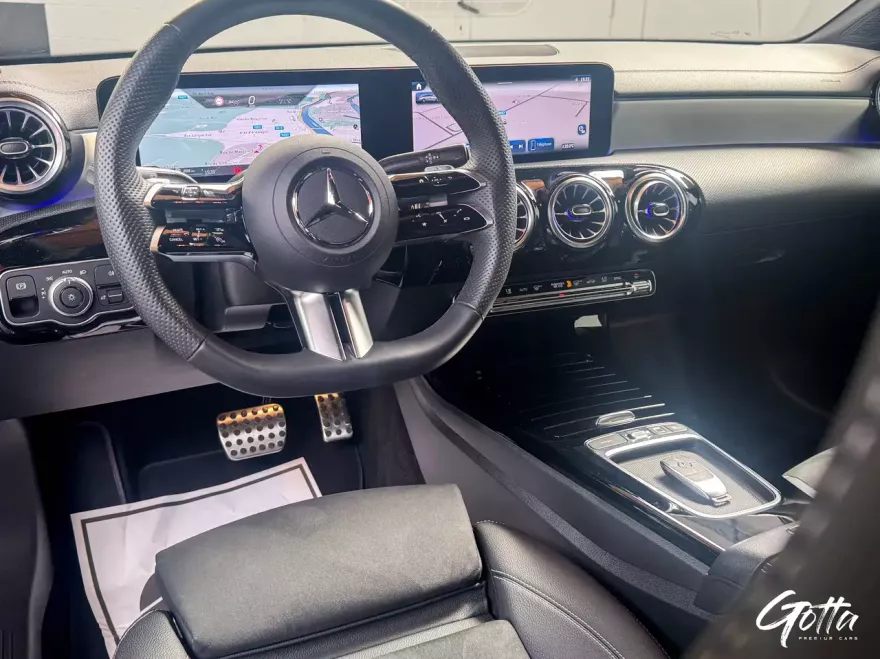 Mercedes-Benz CLA 200