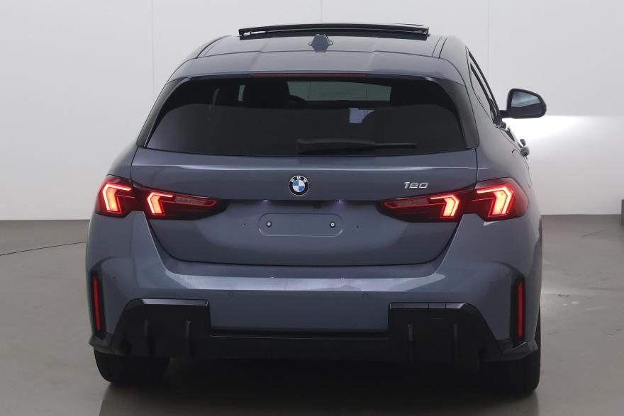 BMW 1 (F70) 120ia 170 AT DKG7