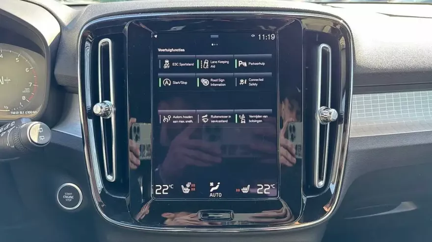 Volvo XC40