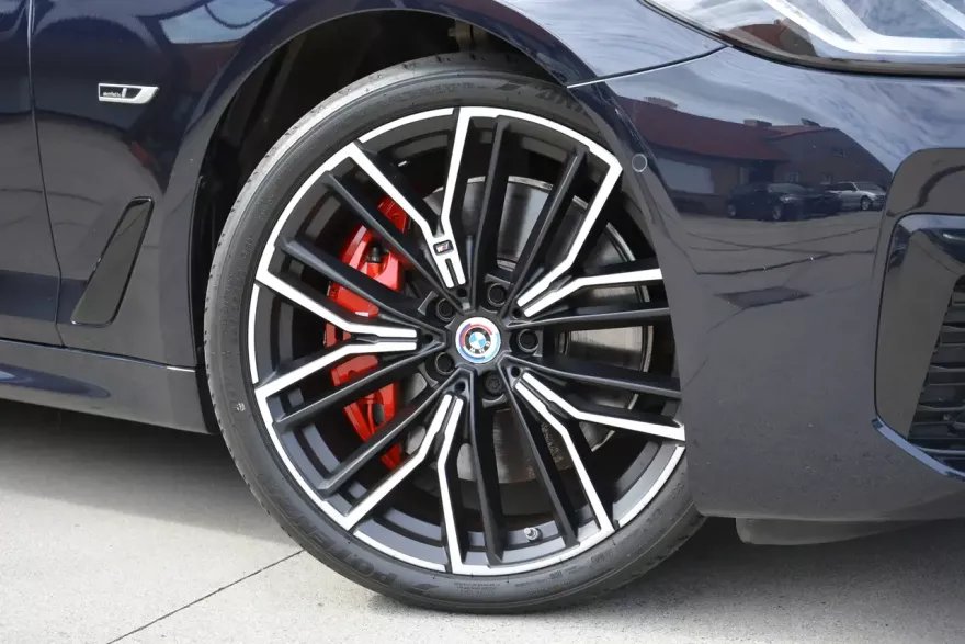 BMW 545