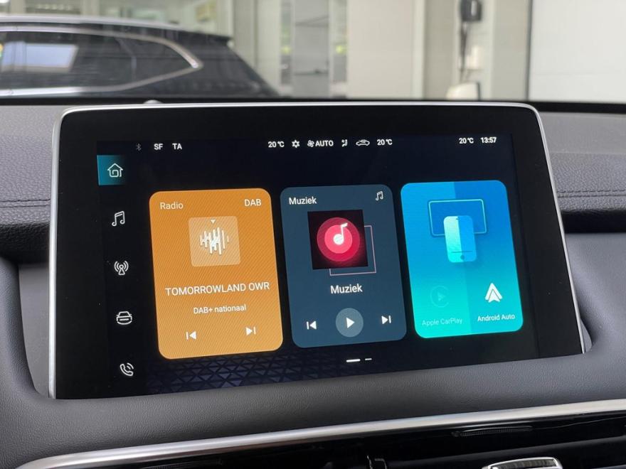 Alle DECAIGNY SELECTED CARS & VANS worden op 110 punten gecontroleerd - Minimum 1 jaar garantie  – Europese wagen - Uitgebreide testrit mogelijk om onze kwaliteit te ervaren. Onze hoog opgeleide medewerkers garanderen U kwaliteit en perfecte service.
Bezoek onze website : https://www.decaigny.be  en vind uw droomwagen!
Flexlease : Alles omvattend leaseprogramma voor bedrijf en particulier. Bezoek onze website :  https://www.flexlease.rent .
Cash Your Car : Wij doen overnames van alle wagens, ongeacht leeftijd of merk. Bezoek onze website : https://www.cashyourcar.be.
Decaigny Care : Tot 10 jaar garantie a.d.h.v. een op maat gemaakt onderhoudscontract.
Neem vrijblijvend contact op met onze dienst verkoop.
Bedankt voor uw interesse in onze diensten. Familie Decaigny en het ganse team.
Prijs exclusief kit voor ingebruikname (onderhoud, duplicaat nummerplaat, jaar Europese bijstand, poetsbeurt binnen en buiten, keuring voor verkoop) van €240 incl. BTW.
 
 Toutes DECAIGNY SELECTED CARS & VANS sont contrôlées sur 110points – Garantie minimum de 1 an – Voiture européenne – Possibilité d’essais approfondis afin d’aprrécier notre qualité. Notre personnel hautement qualifié vous garantit un parfait service de qualité.
Visitez notre site: https://www.decaigny.be et trouvez la voiture de vos rêves!
Flexlease : programme de lease complet pour les entreprises et les particuliers. Visitez notre site: https://www.flexlease.rent.
Cash Your Car : nous procédons à l'acquisition de toutes les voitures, quel que soit leur âge ou leur marque. Visitez notre site:https://www.cashyourcar.be.
Decaigny Care: Jusqu'à 10 ans de garantie basée sur un contrat de maintenance sur mesure.
N'hésitez pas à contacter notre service commercial.
Merci de votre intérêt pour nos services. La famille Decaigny et toute l'équipe.
Prix hors kit de mise en service (entretien, duplicate de plaque d'immatriculation, 12 mois d'assistance européenne, nettoyage intérieur et extérieur, contrôle technique de vente) de 240 € TTC.