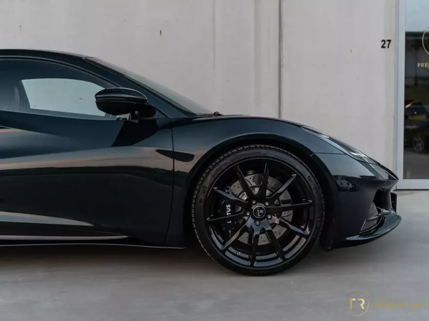 Lotus Emira