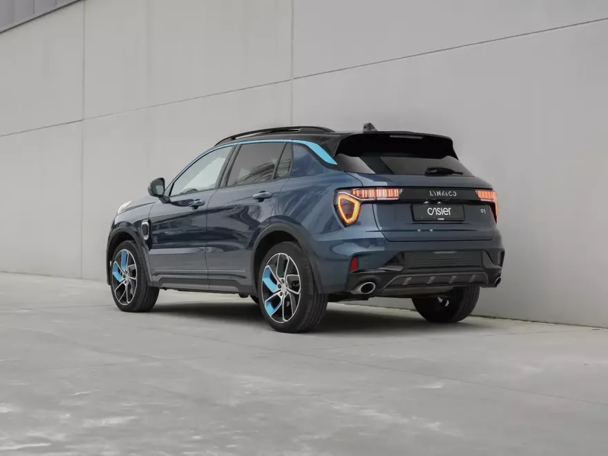 Lynk & Co 01