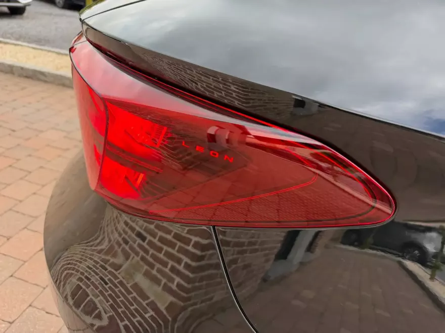 CUPRA Leon