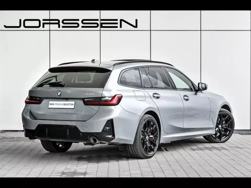 BMW 330