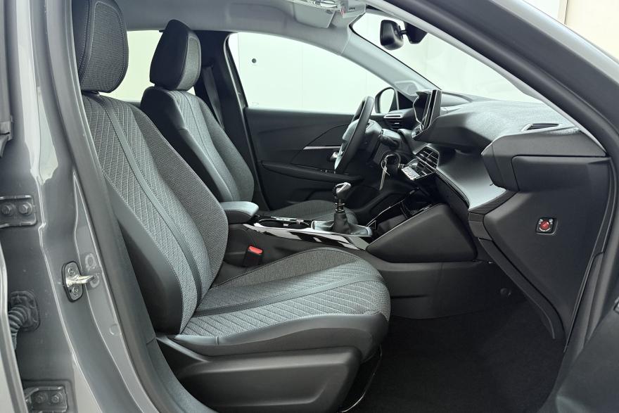 Peugeot 208 1.2 turbo allure 100