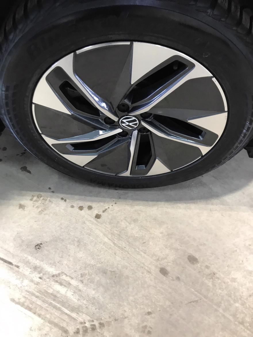 Volkswagen ID.4 business 204 AT