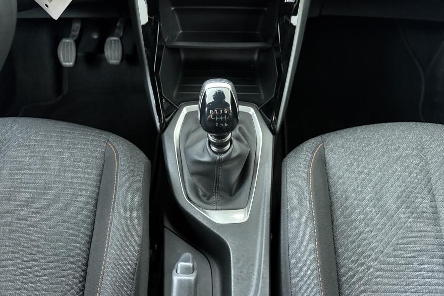 Peugeot 2008 1.2 turbo style 100