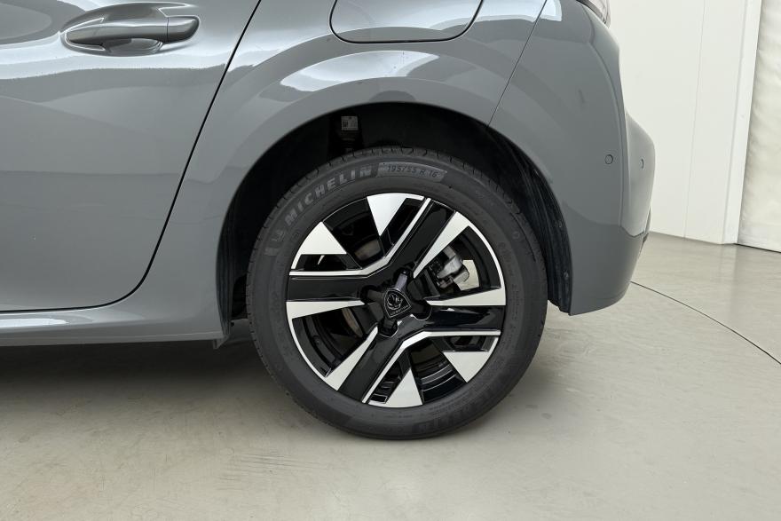 Peugeot 208 1.2 turbo allure 100