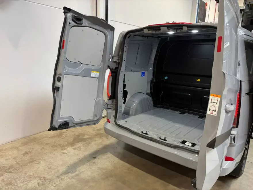 Volkswagen T7 Transporter