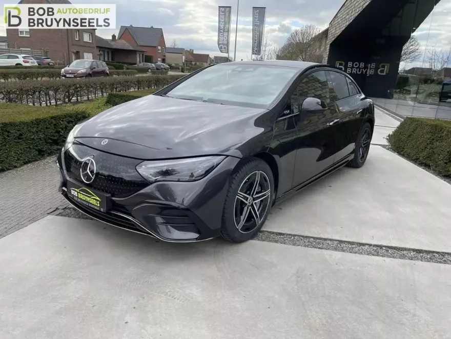 Mercedes-Benz EQE 300