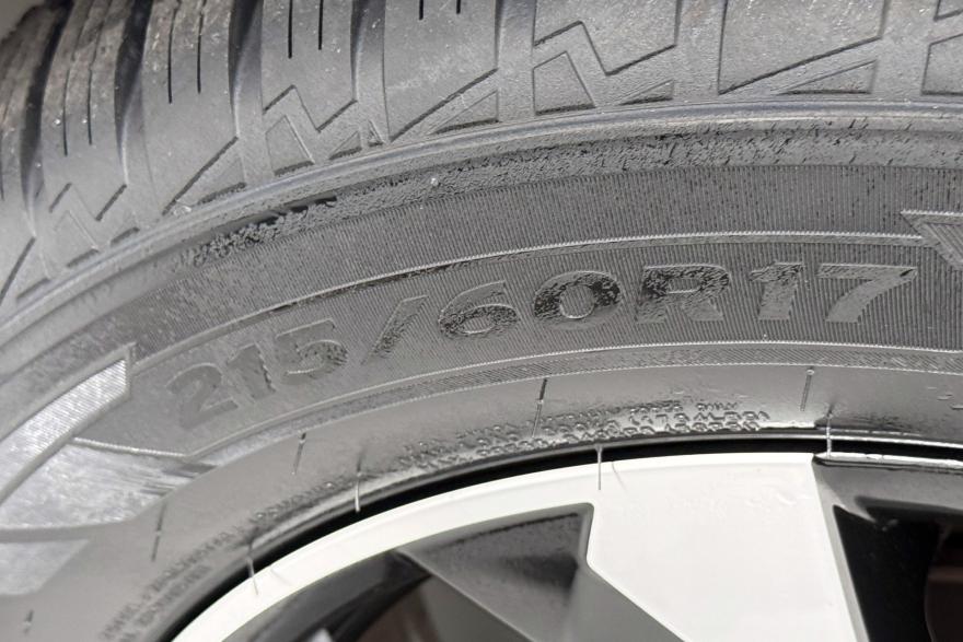 Peugeot 2008 1.2 puretech 130 eat8 allure pack 130 AT