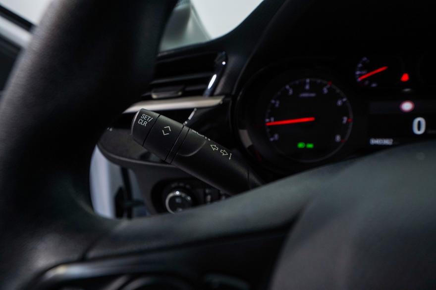 Opel Corsa edition 102