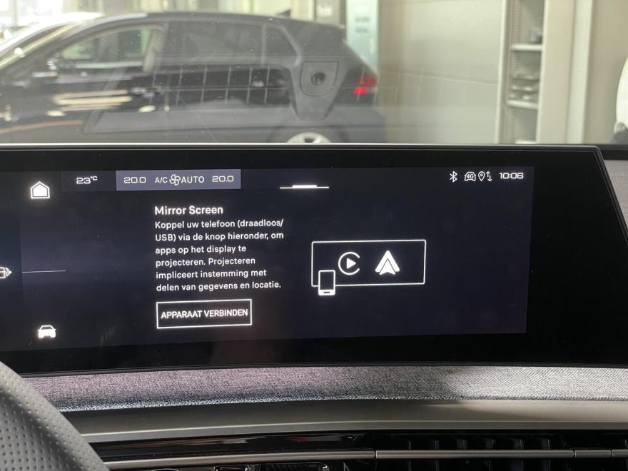
<p>Alle&nbsp;<strong>DECAIGNY SELECTED CARS&nbsp;&amp; VANS</strong>&nbsp;worden op 110 punten gecontroleerd - Minimum 1 jaar garantie &nbsp;– Europese wagen - Uitgebreide testrit mogelijk om onze kwaliteit te ervaren. Onze hoog opgeleide medewerkers garanderen U kwaliteit en perfecte service.<br>Bezoek onze website :&nbsp;https://www.decaigny.be&nbsp;&nbsp;en vind uw droomwagen!</p><p><span>
</span></p><p><strong>Flexlease</strong>&nbsp;: Alles omvattend leaseprogramma voor bedrijf en particulier. Bezoek onze website : &nbsp;https://www.flexlease.rent&nbsp;.</p><p><span>
</span></p><p><strong>Cash Your Car&nbsp;</strong>: Wij doen overnames van alle wagens, ongeacht leeftijd of merk. Bezoek onze website :&nbsp;https://www.cashyourcar.be.</p><p><span>
</span></p><p><strong>Decaigny Care</strong>&nbsp;: Tot 10 jaar garantie a.d.h.v. een op maat gemaakt onderhoudscontract.</p><p><span>
</span></p><p>Neem vrijblijvend contact op met onze dienst verkoop.<br>Bedankt voor uw interesse in onze diensten. Familie Decaigny en het ganse team.</p><p><span>
</span></p><p>Prijs exclusief kit voor ingebruikname (onderhoud, duplicaat nummerplaat, jaar Europese bijstand, poetsbeurt binnen en buiten, keuring voor verkoop) van €350 incl.&nbsp;BTW.</p>
