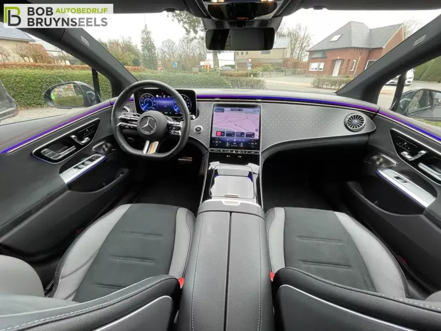 Mercedes-Benz EQE 300