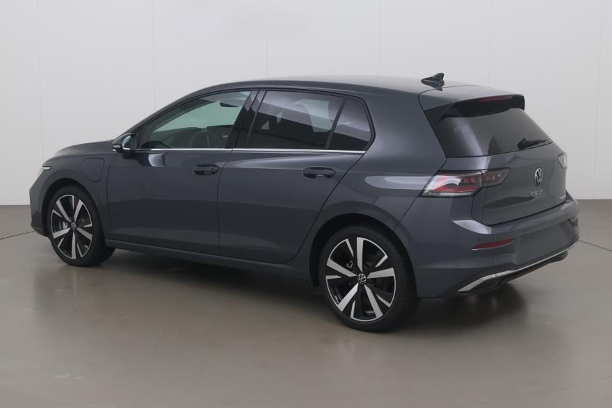 Volkswagen Golf VIII EHybrid (PHEV) 1.5 style (150 kw) 150 AT