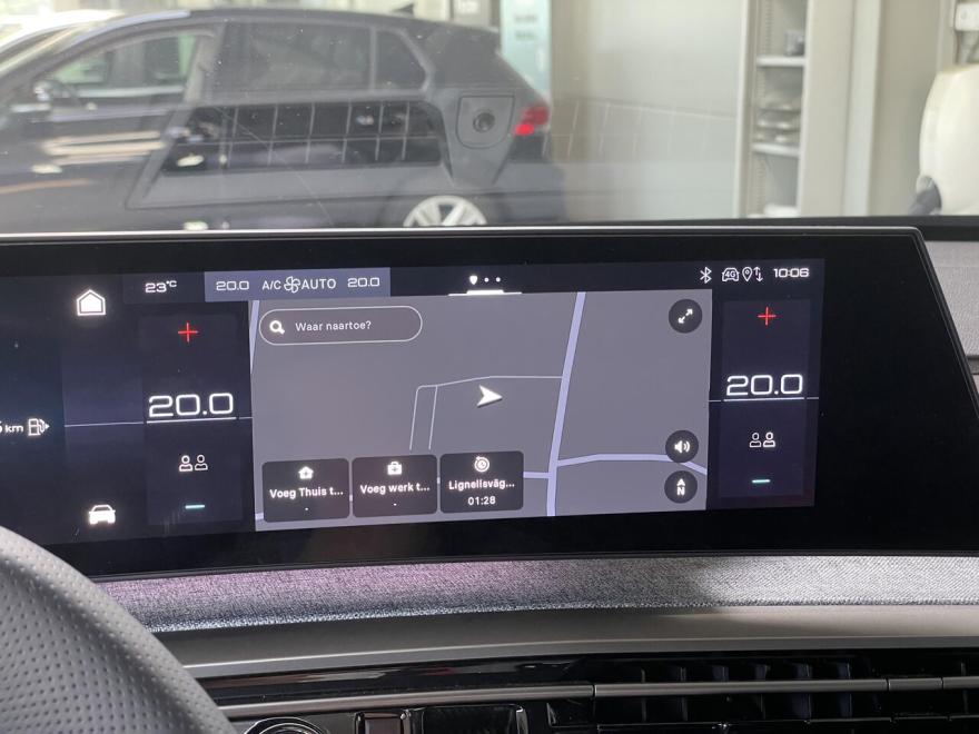 
<p>Alle&nbsp;<strong>DECAIGNY SELECTED CARS&nbsp;&amp; VANS</strong>&nbsp;worden op 110 punten gecontroleerd - Minimum 1 jaar garantie &nbsp;– Europese wagen - Uitgebreide testrit mogelijk om onze kwaliteit te ervaren. Onze hoog opgeleide medewerkers garanderen U kwaliteit en perfecte service.<br>Bezoek onze website :&nbsp;https://www.decaigny.be&nbsp;&nbsp;en vind uw droomwagen!</p><p><span>
</span></p><p><strong>Flexlease</strong>&nbsp;: Alles omvattend leaseprogramma voor bedrijf en particulier. Bezoek onze website : &nbsp;https://www.flexlease.rent&nbsp;.</p><p><span>
</span></p><p><strong>Cash Your Car&nbsp;</strong>: Wij doen overnames van alle wagens, ongeacht leeftijd of merk. Bezoek onze website :&nbsp;https://www.cashyourcar.be.</p><p><span>
</span></p><p><strong>Decaigny Care</strong>&nbsp;: Tot 10 jaar garantie a.d.h.v. een op maat gemaakt onderhoudscontract.</p><p><span>
</span></p><p>Neem vrijblijvend contact op met onze dienst verkoop.<br>Bedankt voor uw interesse in onze diensten. Familie Decaigny en het ganse team.</p><p><span>
</span></p><p>Prijs exclusief kit voor ingebruikname (onderhoud, duplicaat nummerplaat, jaar Europese bijstand, poetsbeurt binnen en buiten, keuring voor verkoop) van €350 incl.&nbsp;BTW.</p>